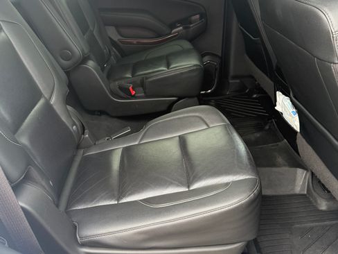 Used 2020 GMC Yukon SLT AWD/4WD image 11