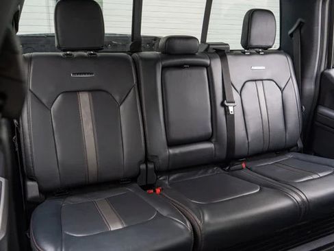 Used 2022 Ford F350 Platinum AWD/4WD image 19