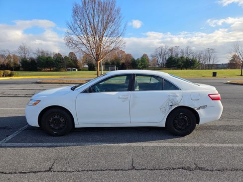 Used 2009 Toyota Camry LE image 9