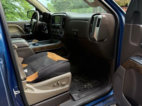 Used 2015 Chevrolet Silverado 1500 LT w/ LT Convenience Package AWD/4WD image 11