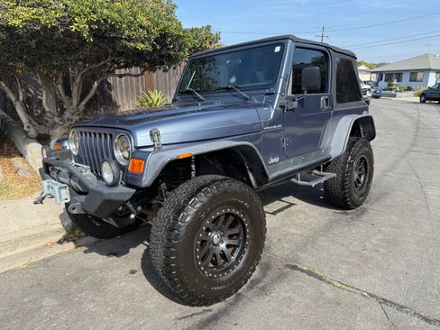 Used 2001 Jeep Wrangler SE image 1