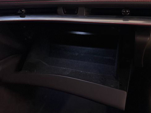 Used 2024 Chevrolet Corvette Stingray Coupe w/ Z51 Performance Package image 19