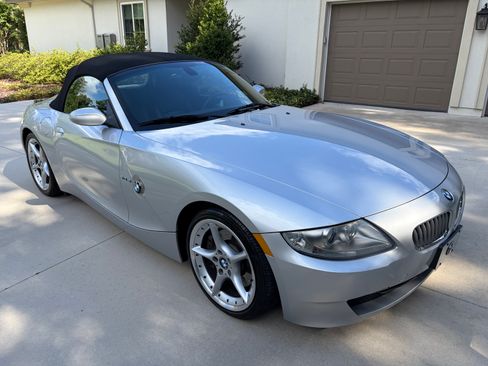 Used 2006 BMW Z4 3.0si RWD image 10