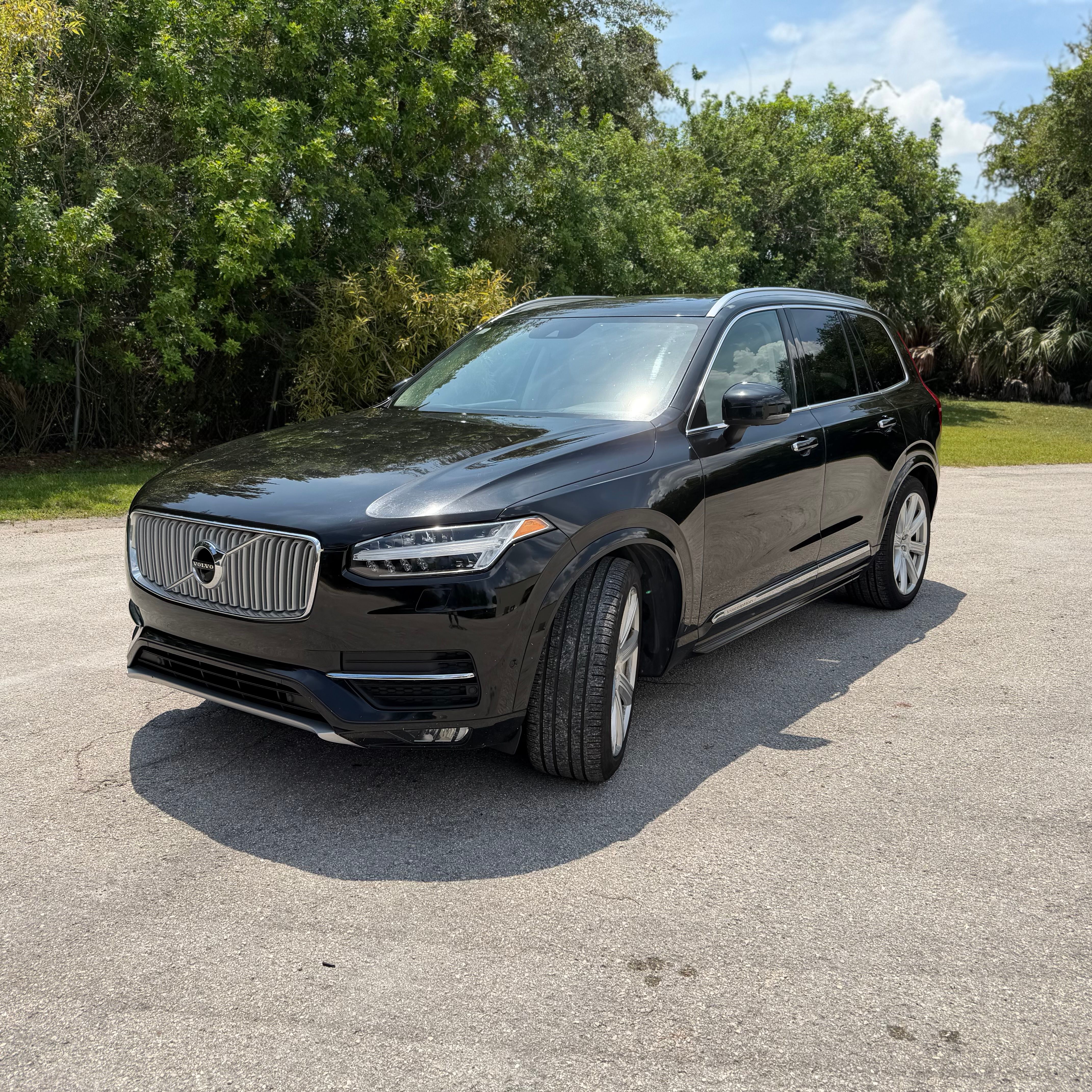 Used 2016 Volvo XC90 T6 Inscription w/ Vision Package AWD/4WD image 8