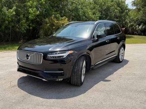 Used 2016 Volvo XC90 T6 Inscription w/ Vision Package AWD/4WD image 8