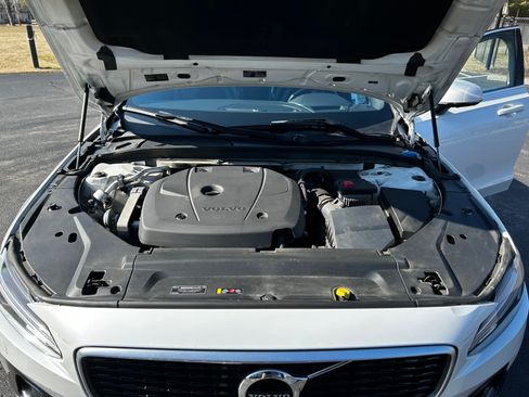 Used 2019 Volvo V90 T6 R-Design w/ Advanced Package image 23