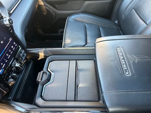 Used 2022 RAM 1500 Limited image 11