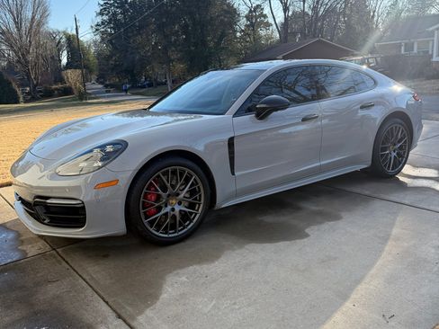 Used 2017 Porsche Panamera Turbo AWD/4WD image 12