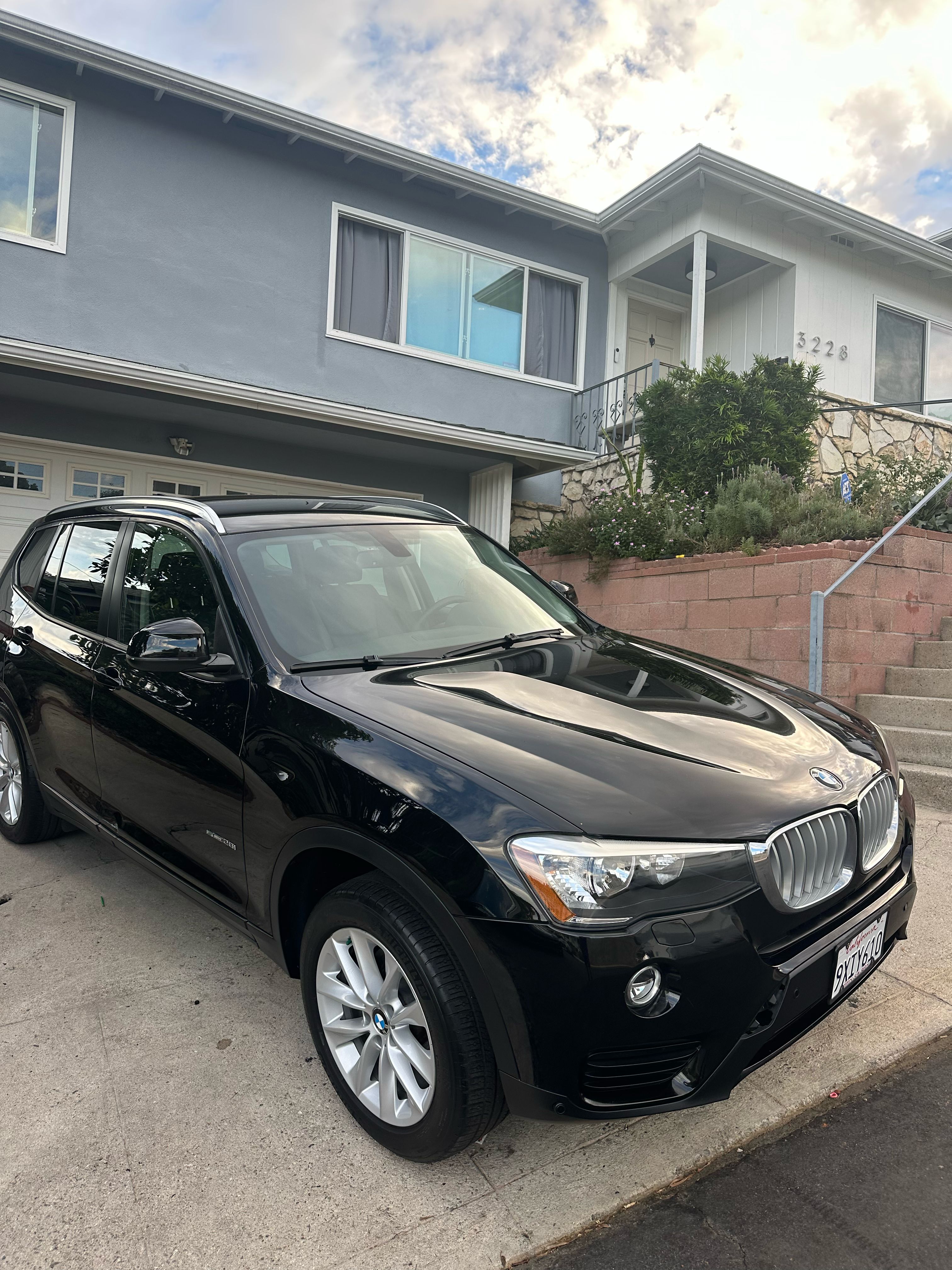 Used 2017 BMW X3 sDrive28i RWD image 4