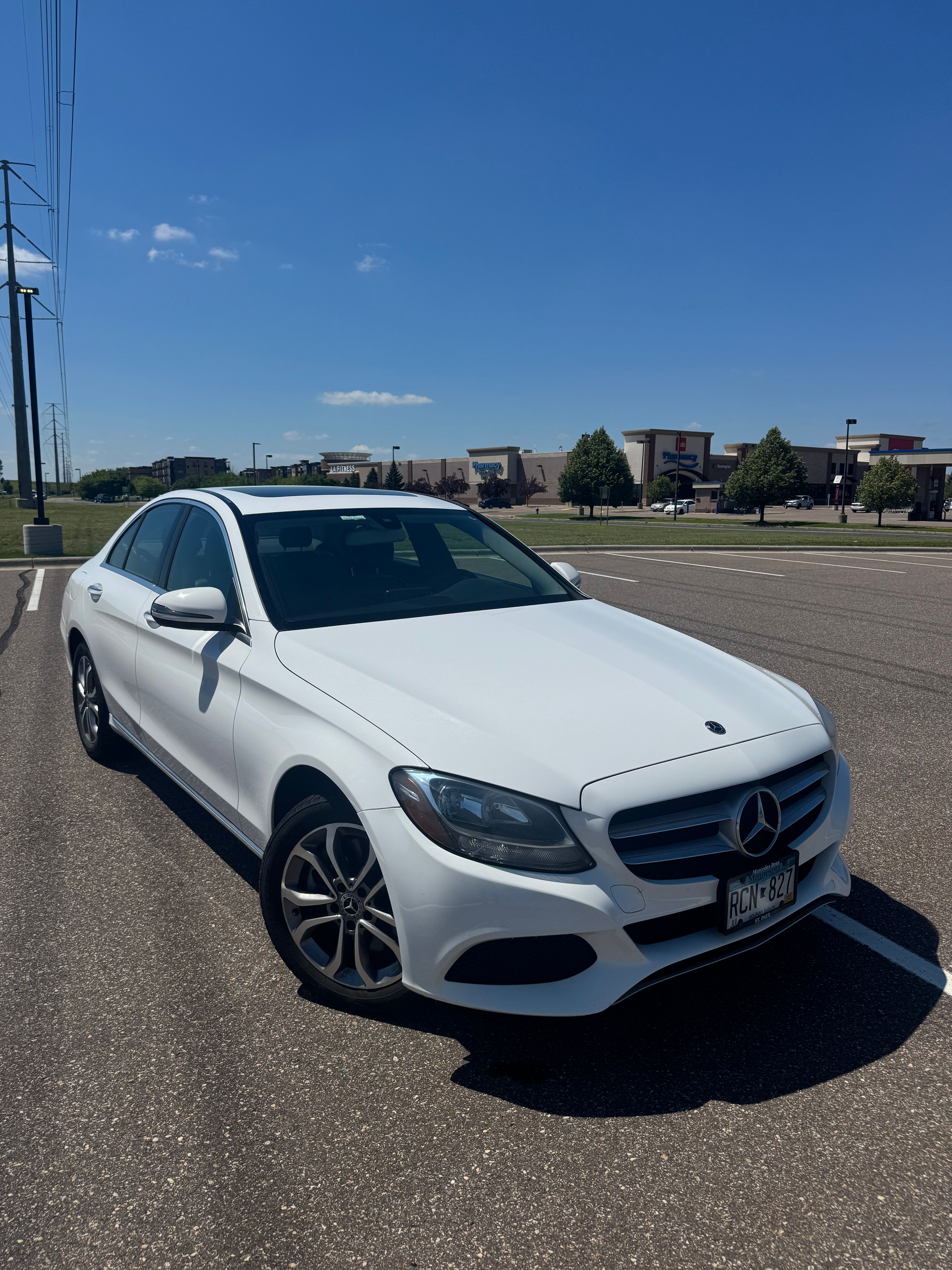 Used 2018 Mercedes-Benz C 300 4MATIC Sedan image 1