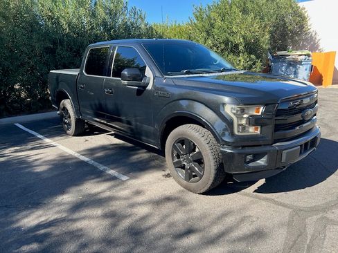 Used 2015 Ford F150 Lariat w/ Equipment Group 502A Luxury image 4