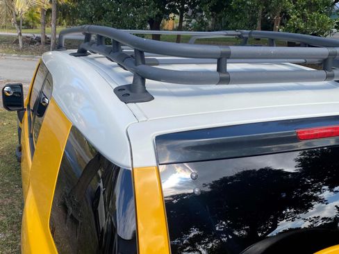 Used 2007 Toyota FJ Cruiser 2WD image 9