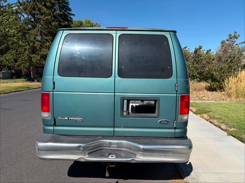 Used 1998 Ford E-350 and Econoline 350 Club Wagon RWD image 9