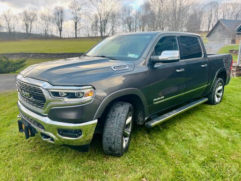 Used 2019 RAM 1500 Limited image 5