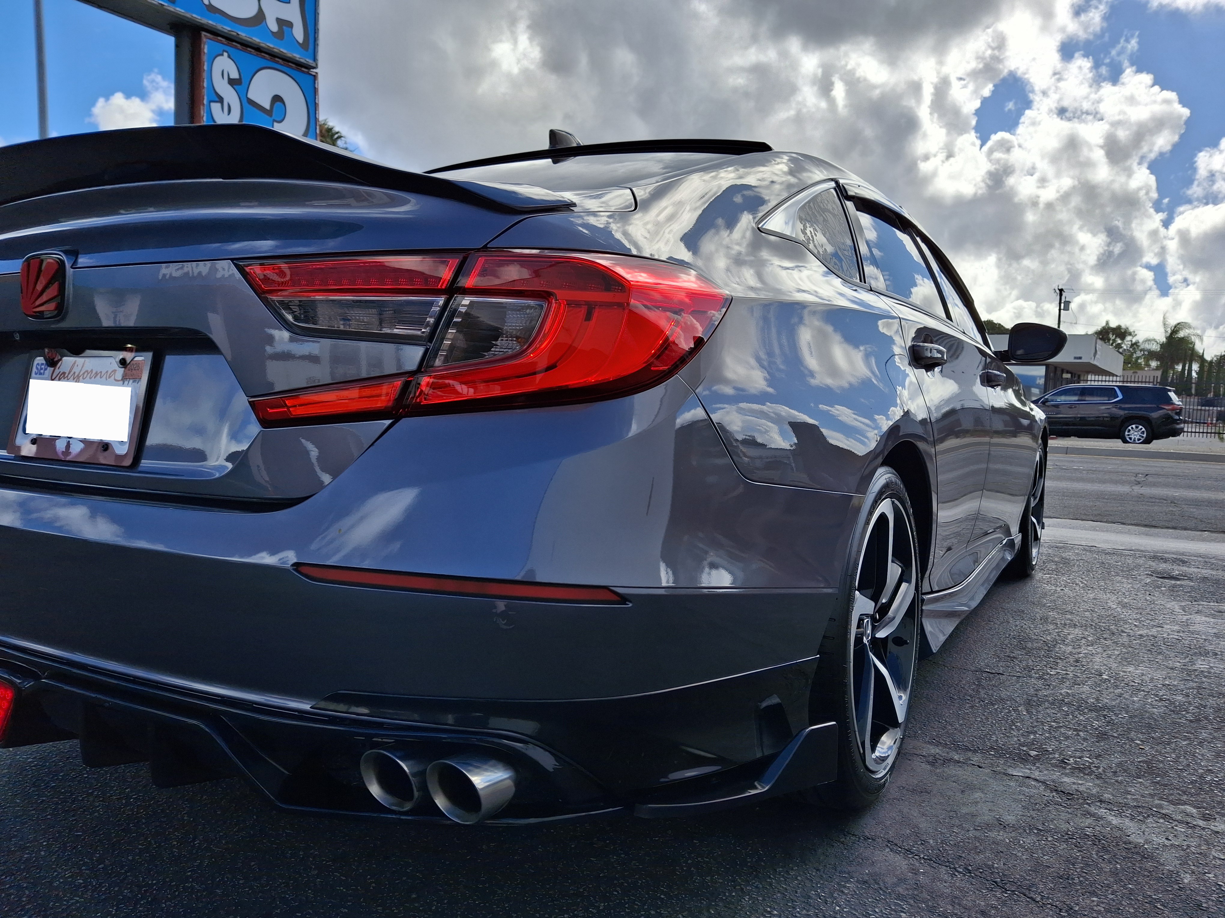 Used 2018 Honda Accord Sport image 12