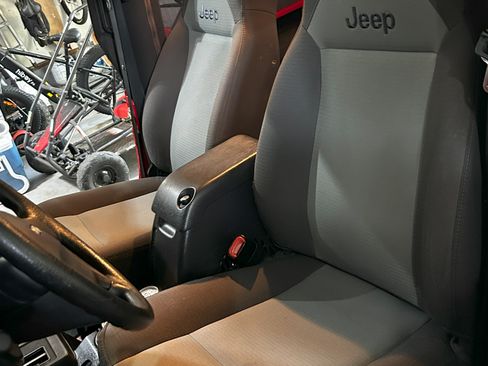 Used 2005 Jeep Wrangler X w/ Rocky Mountain Edition Group image 14