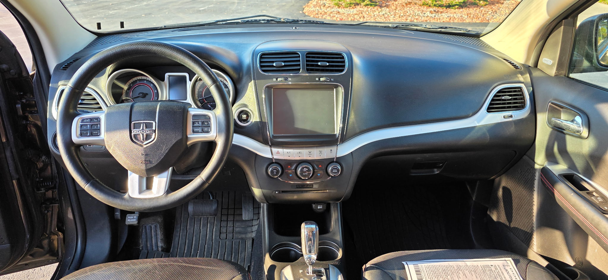Used 2015 Dodge Journey R/T w/ Flexible Seating Group FWD image 9