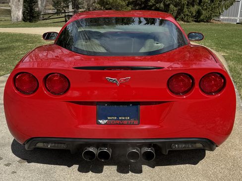Used 2006 Chevrolet Corvette Coupe w/ Preferred Equipment Group image 8