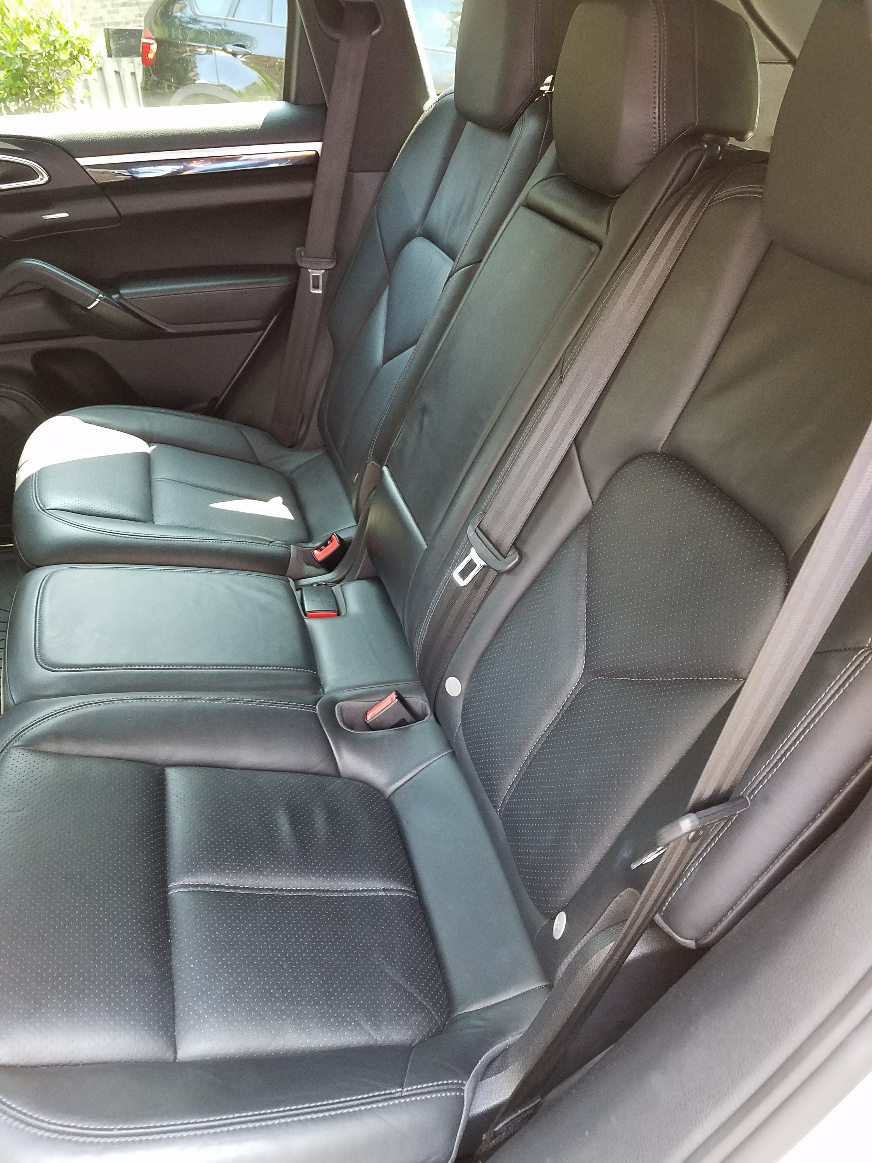 Used 2011 Porsche Cayenne S AWD/4WD image 20