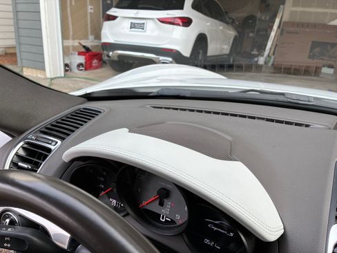 Used 2015 Porsche Cayman S image 25