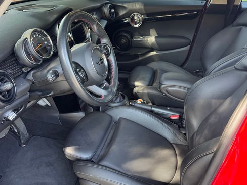 Used 2021 MINI Cooper S w/ Premium Package image 6