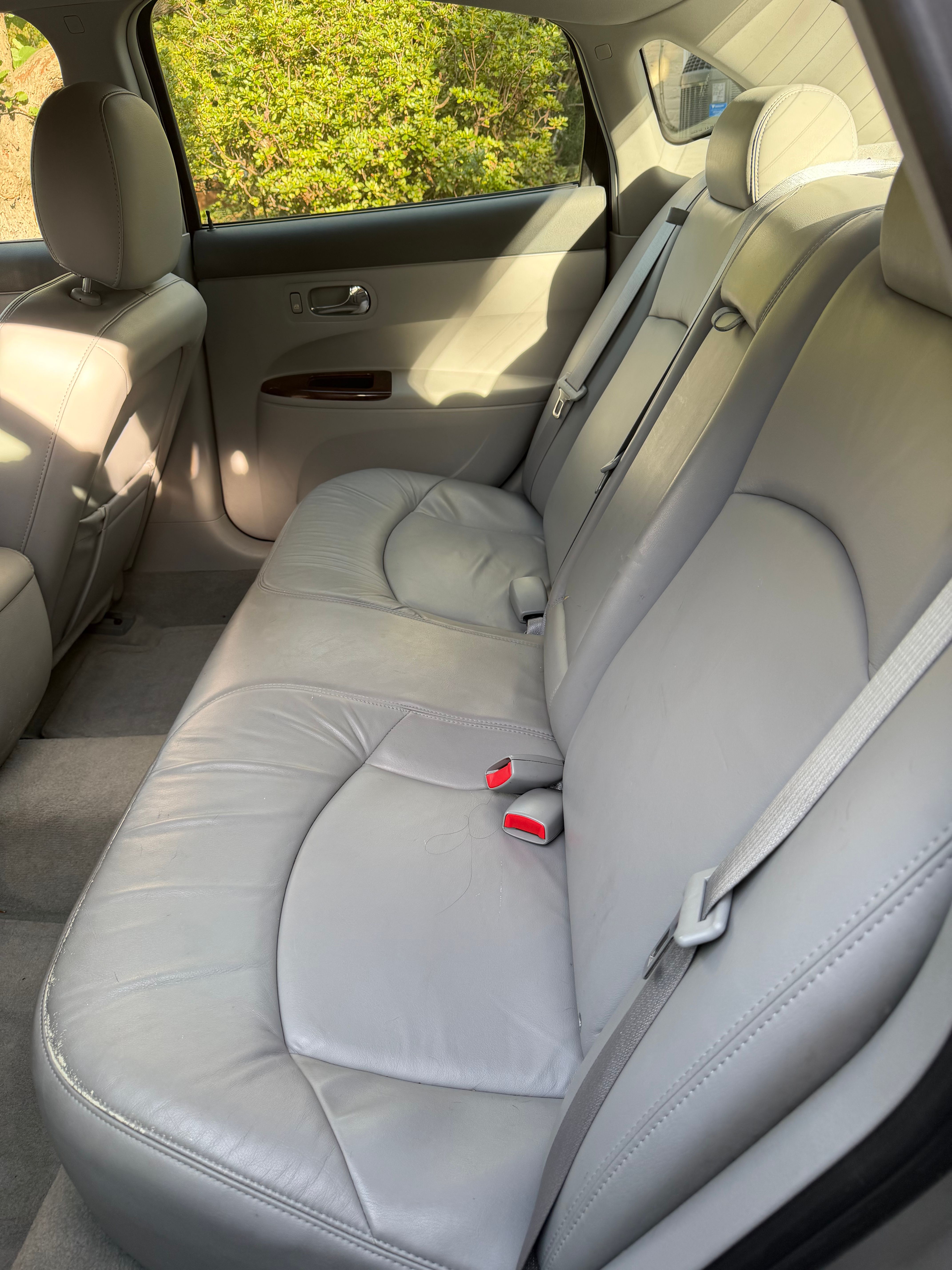 Used 2007 Buick LaCrosse CXL w/ Chromed Appearance Package FWD image 11
