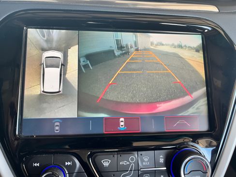 Used 2017 Chevrolet Bolt Premier w/ Driver Confidence II Package image 10