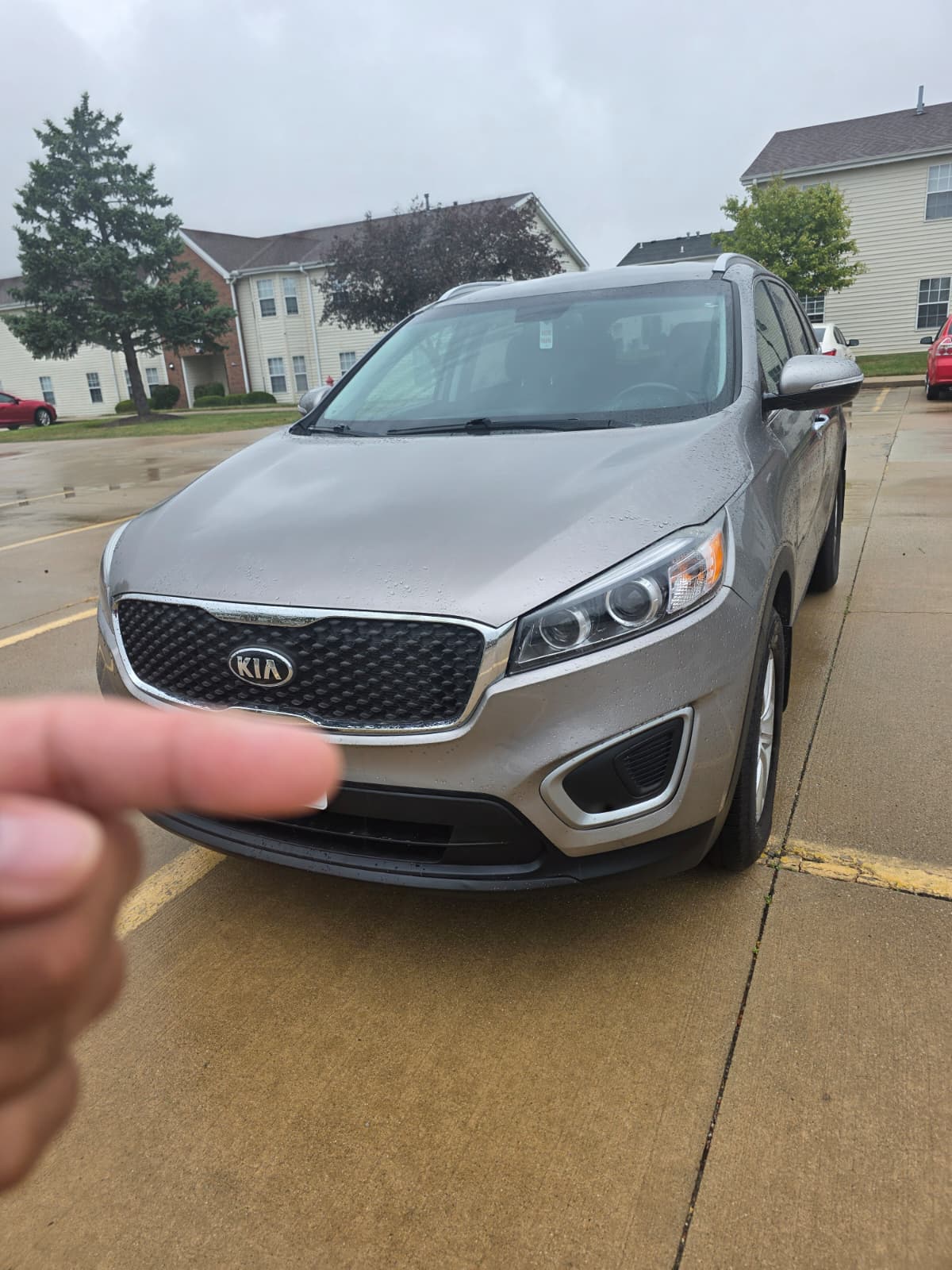 Used 2017 Kia Sorento FWD w/ LX Convenience Package image 2