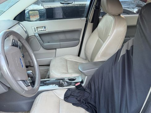 Used 2010 Ford Focus SEL image 7