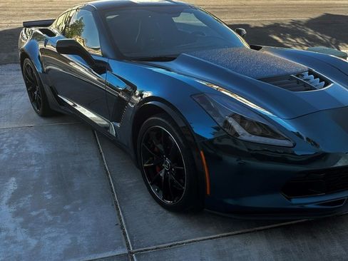 Used 2016 Chevrolet Corvette Z06 w/ 3LZ Preferred Equipment Group RWD image 2