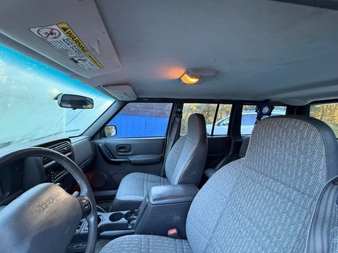 Used 2001 Jeep Cherokee Sport image 12