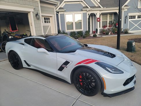 Used 2018 Chevrolet Corvette Grand Sport image 2