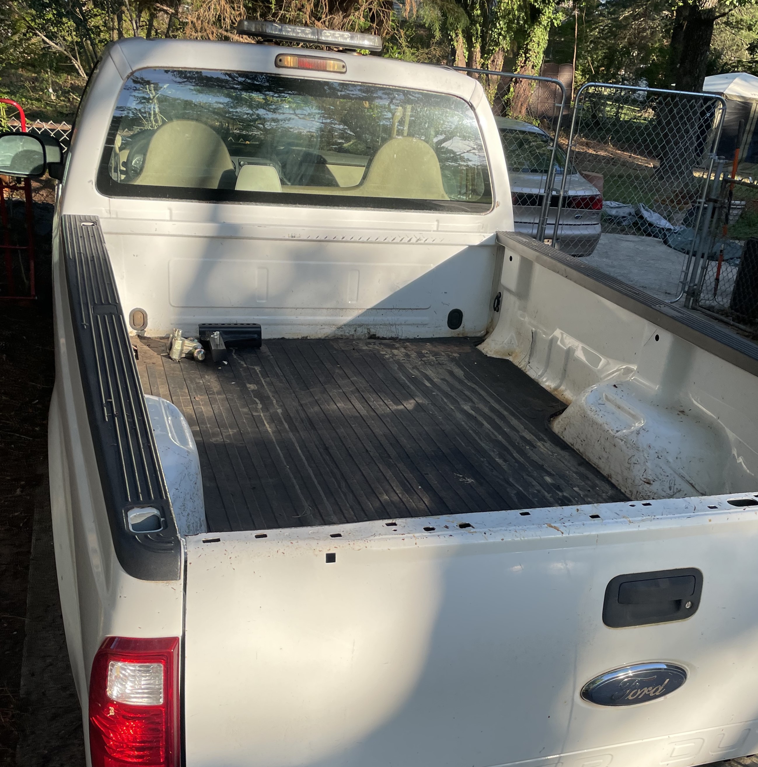 Used 2008 Ford F250 XL RWD image 4