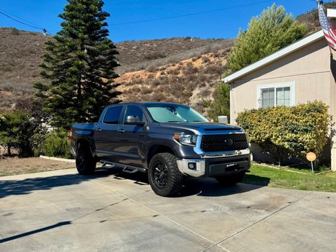 Used 2020 Toyota Tundra SR5 w/ SR5 Upgrade Package image 5