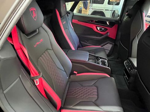 Used 2024 Lamborghini Urus S AWD/4WD image 22