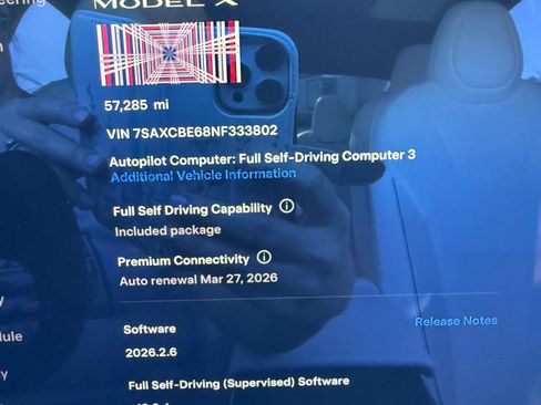 Used 2022 Tesla Model X Plaid image 9