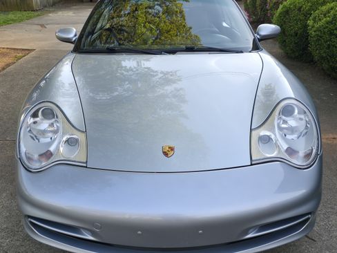 Used 2004 Porsche 911 Carrera image 10