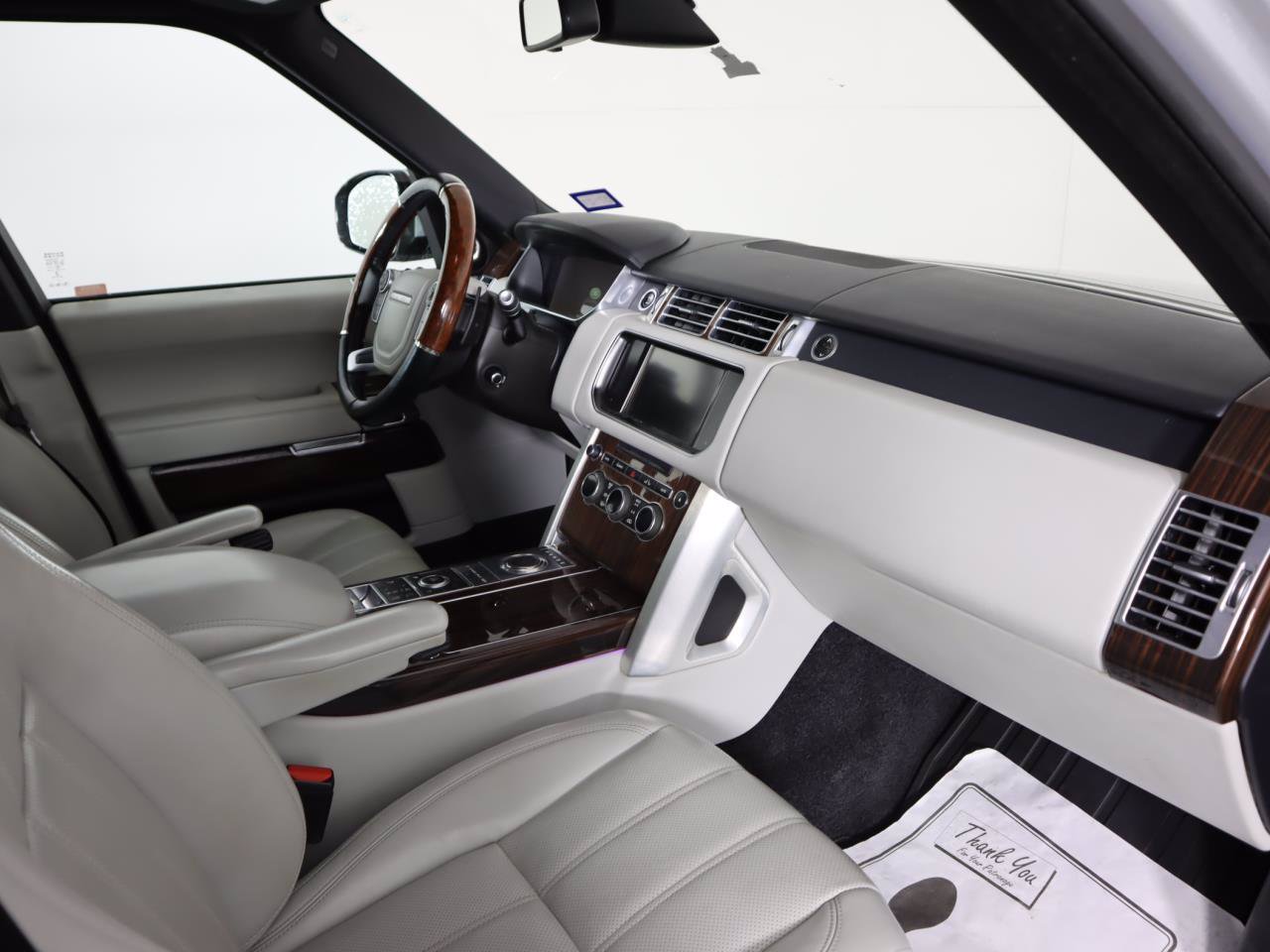 Used 2015 Land Rover Range Rover Supercharged AWD/4WD image 23