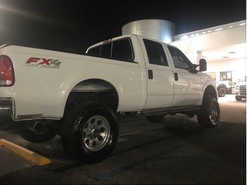 Used 2005 Ford F350 XLT image 4