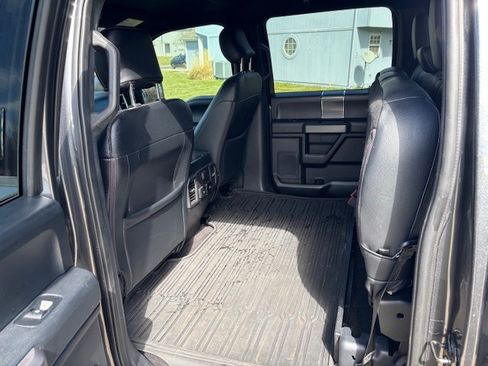 Used 2019 Ford F150 XLT w/ Equipment Group 302A Luxury image 9