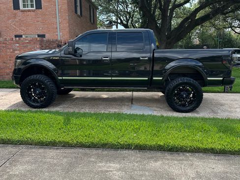 Used 2012 Ford F150 Platinum image 1