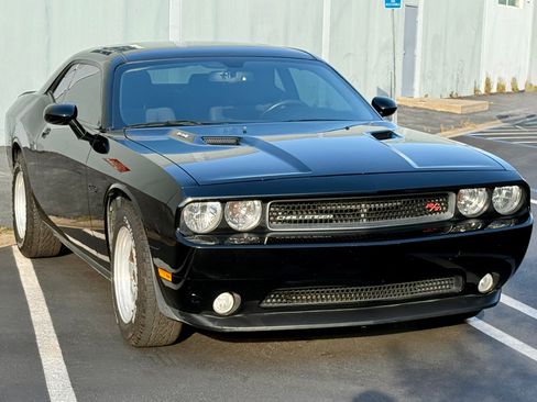 Used 2011 Dodge Challenger R/T RWD image 21