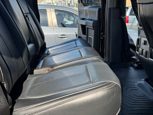 Used 2020 Ford F250 Lariat image 17