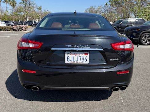 Used 2015 Maserati Ghibli image 11