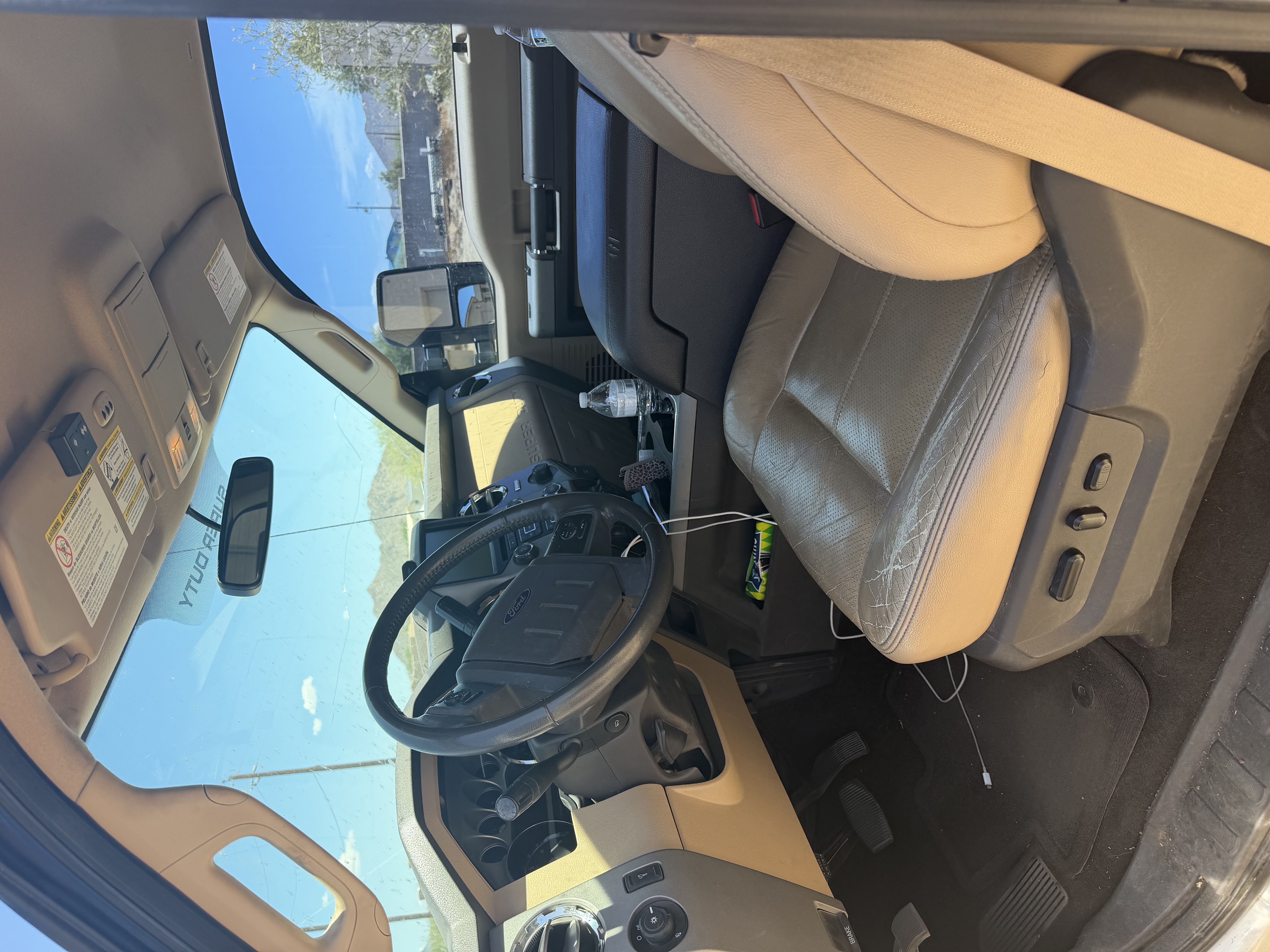 Used 2014 Ford F250 Lariat w/ Lariat Interior Package AWD/4WD image 5