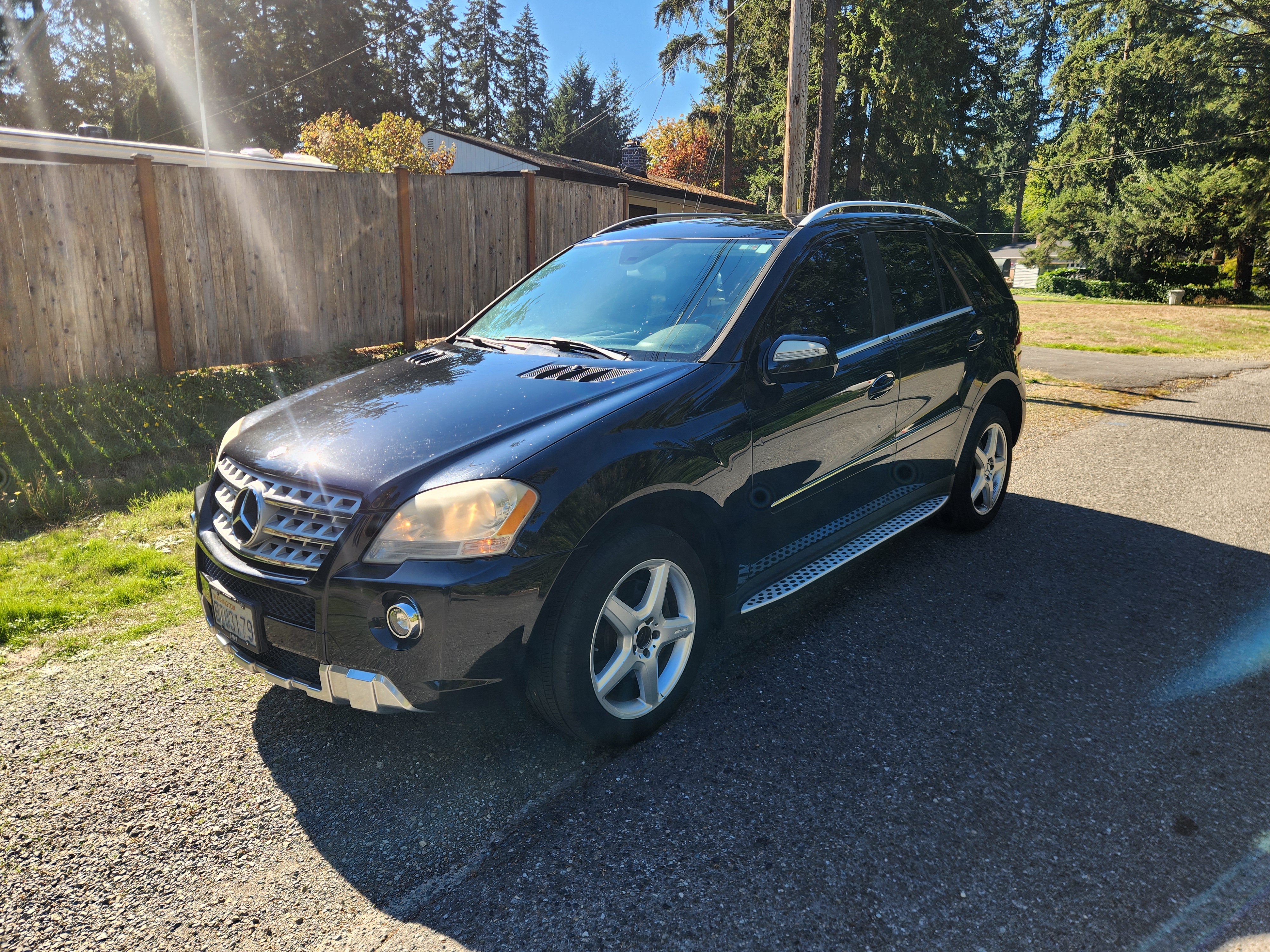 Used 2009 Mercedes-Benz ML 550 4MATIC image 1