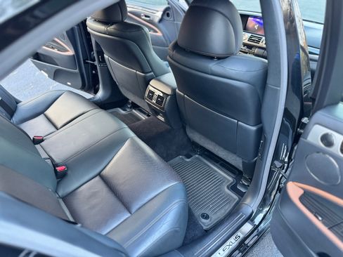 Used 2017 Lexus LS 460 F Sport image 23