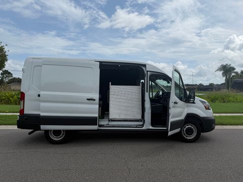 Used 2025 Ford Transit 250 148 Medium Roof w/ Load Area Protection Package RWD image 2