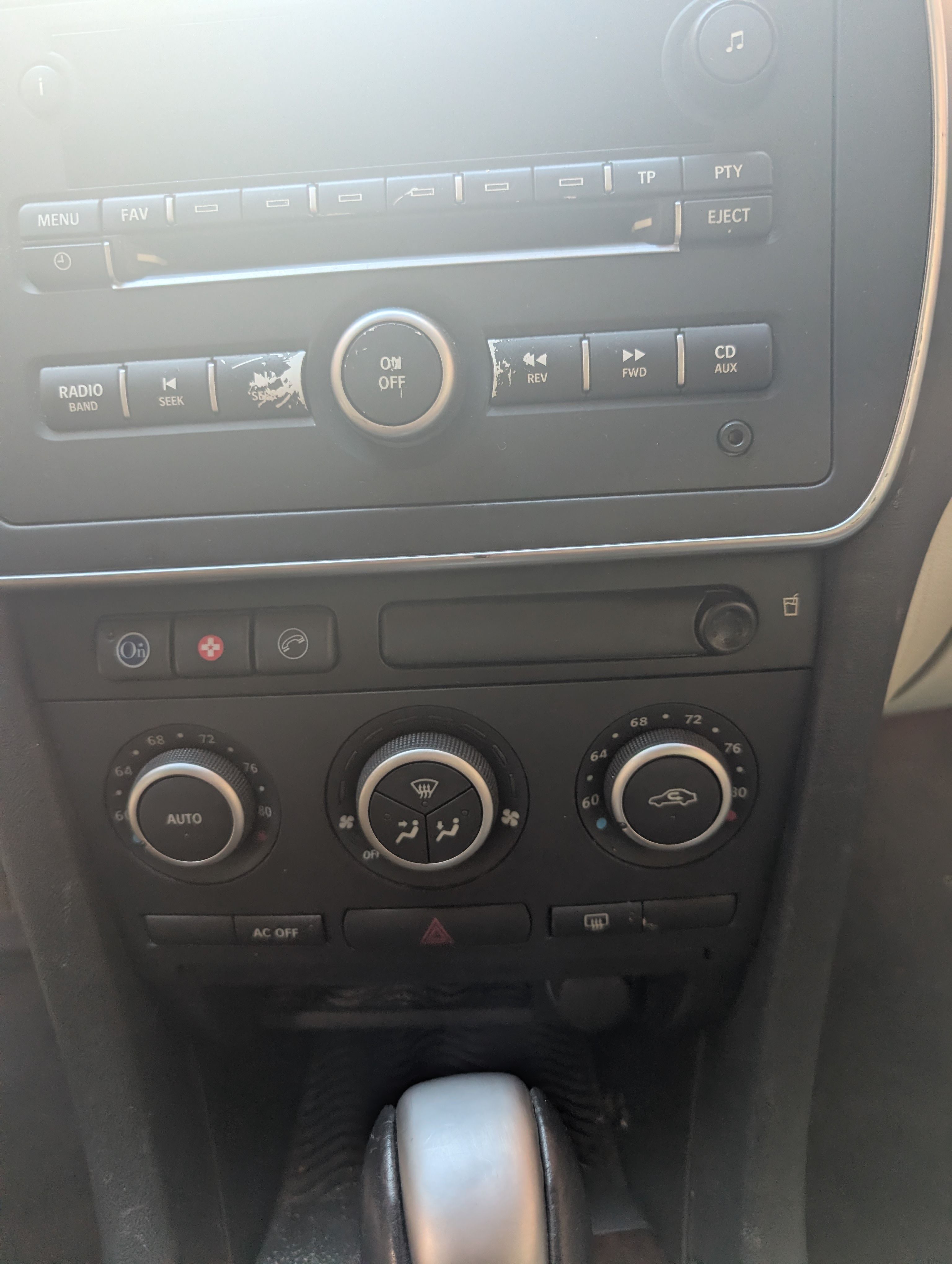 Used 2011 Saab 9-3 Aero FWD image 17