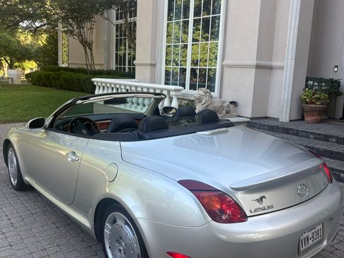 Used 2002 Lexus SC 430 Convertible RWD image 16